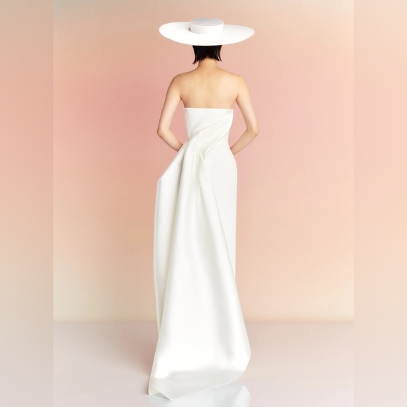 Solace London - The Kinsley Maxi Dress in Cream - Picture 2 of 9